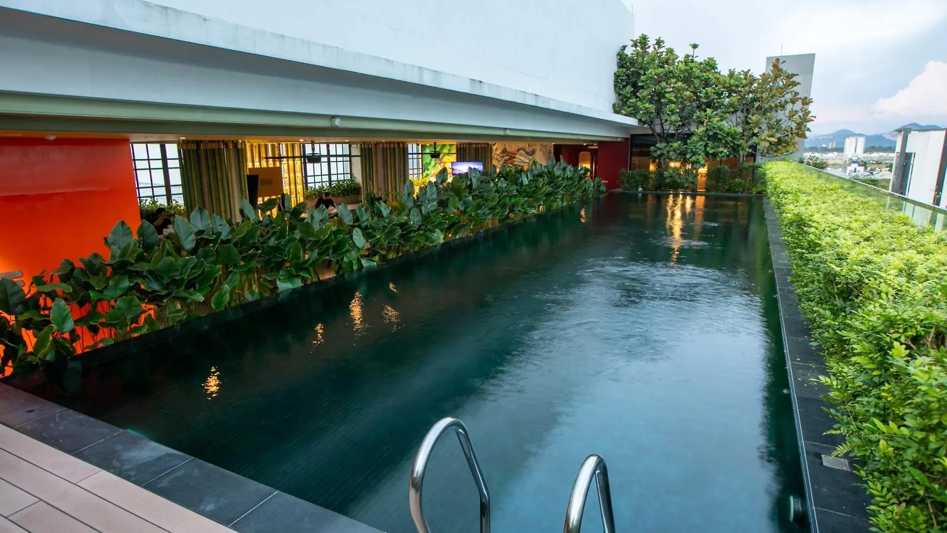 The Upper House, Batu Kawan Hotel Simpang Ampat